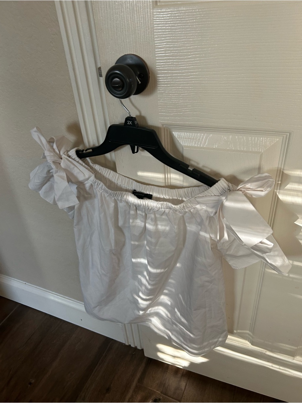Forever 21 White Off-Shoulder Tie-Shoulder Camisole